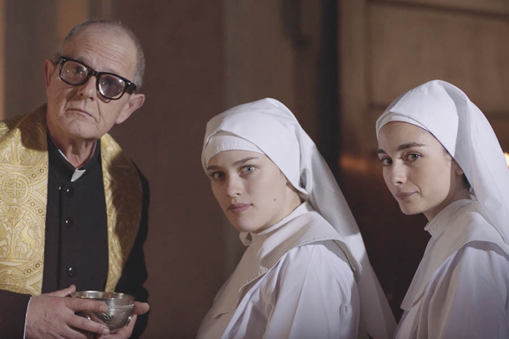 Spot Amica Chips – la controversa pubblicità e la risposta del Club Santa Chiara