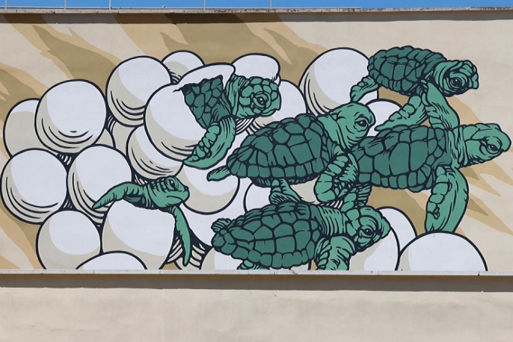Inaugurato il murale - Dal nido al mare: Un messaggio di speranza e tutela ambientale