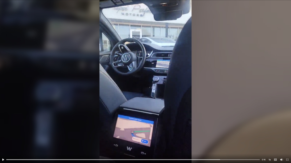 Crazy Robotaxi in a Loop: Waymo’s Misadventure in Los Angeles – Watch the Video